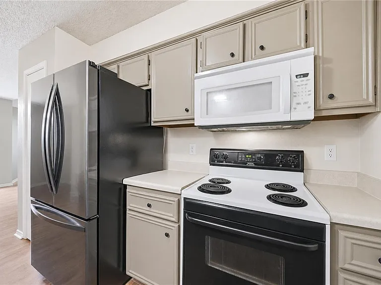 1107 Winecup Cir — Photo 11
