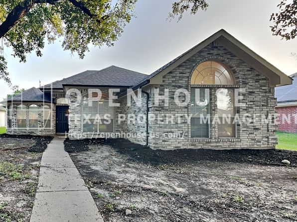 1115 Old Knoll Dr