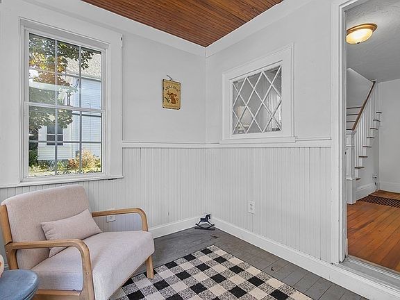 5th image of 54 Riverside Pl
