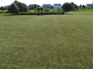 659 Magnolia St, Dekalb, IL 60115