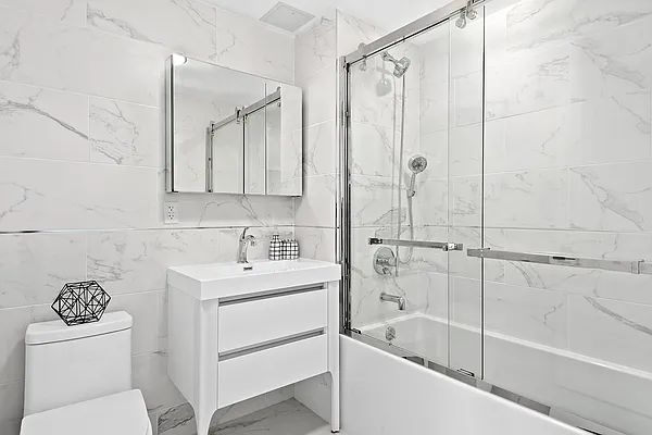 Rented by Compass | media 9