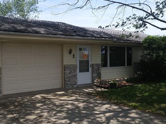 4th image of 606 W County Road 450 N