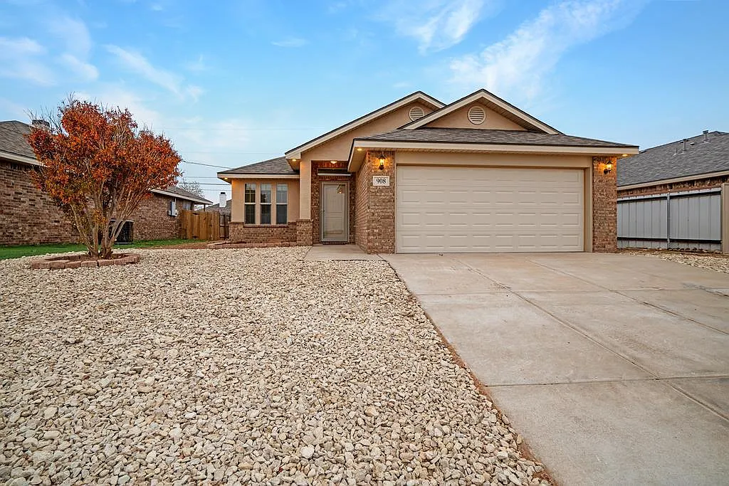 3 bed, 2.0 bath, 1480 sqft, $2,500 — Photo 1