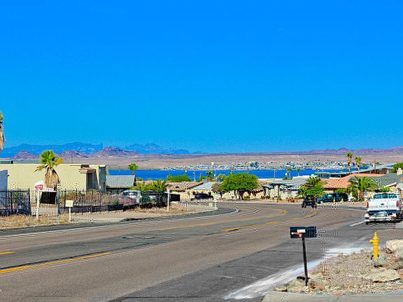 4th image of 1815 Palo Verde Blvd S
