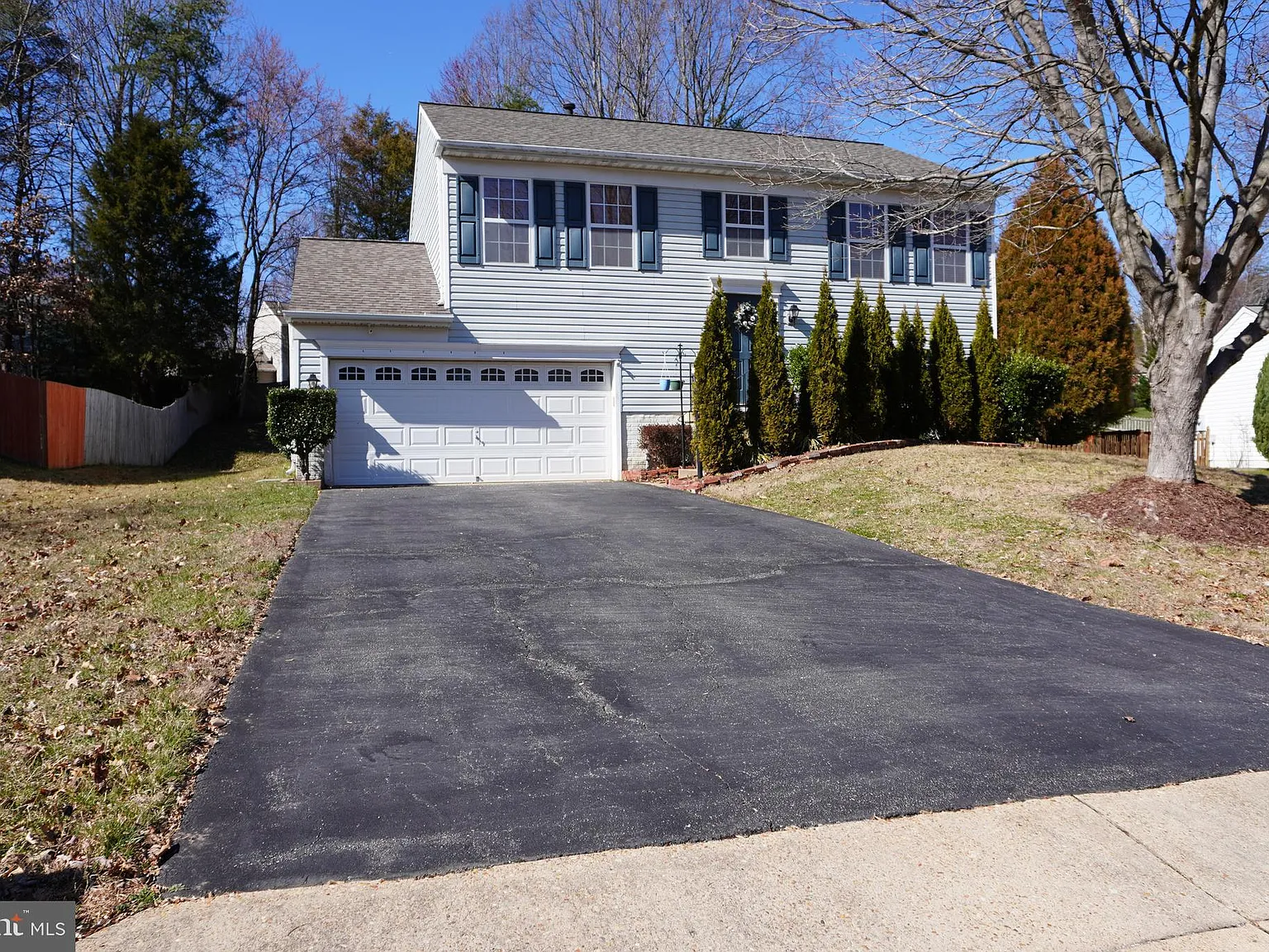 3 bed, 2.0 bath, 2152 sqft, $2,800 — Photo 3