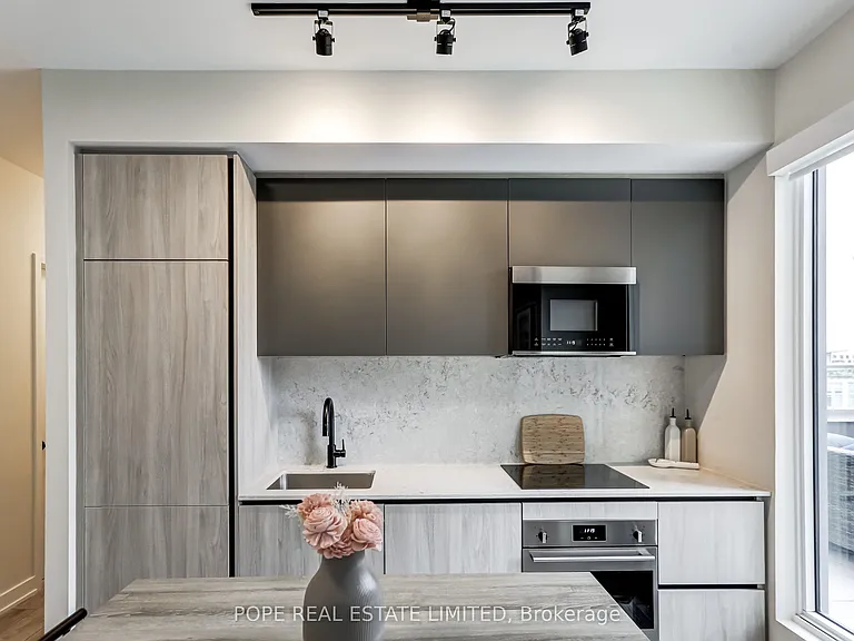 108 Peter St #1502 — Photo 8