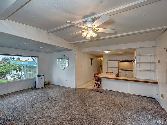 3rd image of 21429 44th Ave W Unit 1