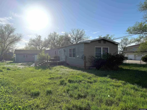 628 N 6th Street, Douglas, WY 82633
