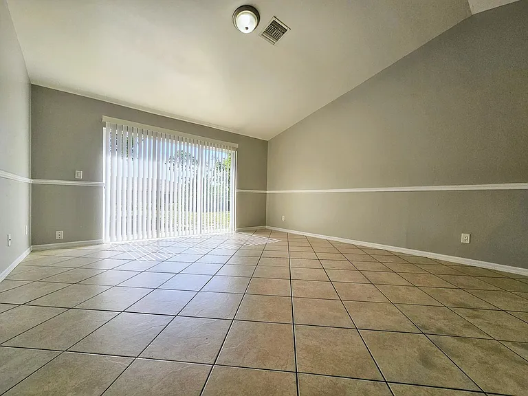 230 Hightower Ave S — Photo 10