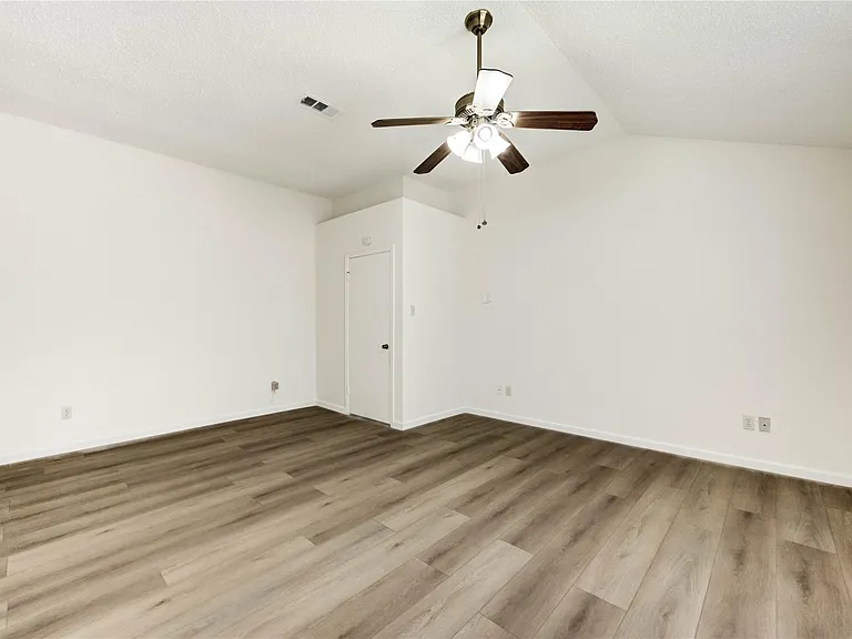 2338 Bent River Dr — Photo 35