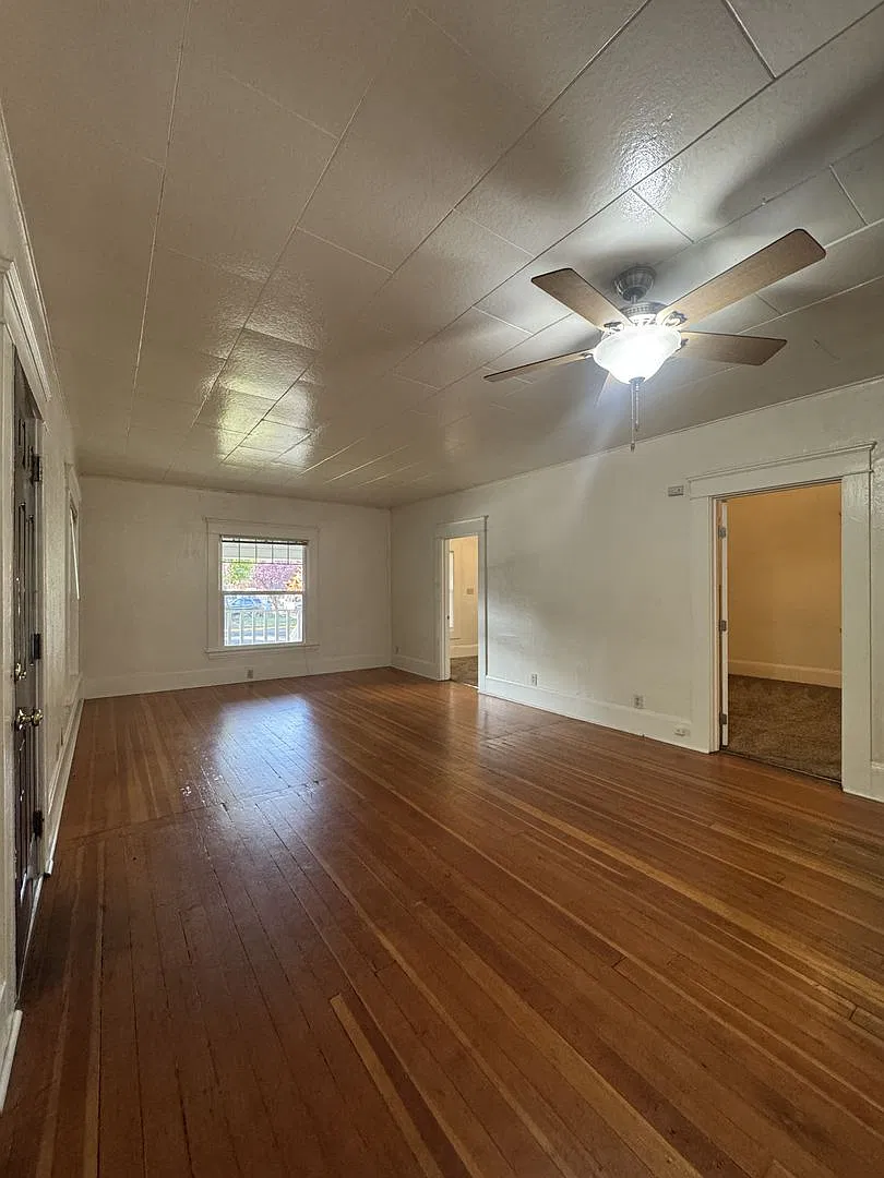 (GEB 1091 #1) Delightful 2-Bedroom, 1-Bath Hideaway in a Historic Jewel — Photo 4