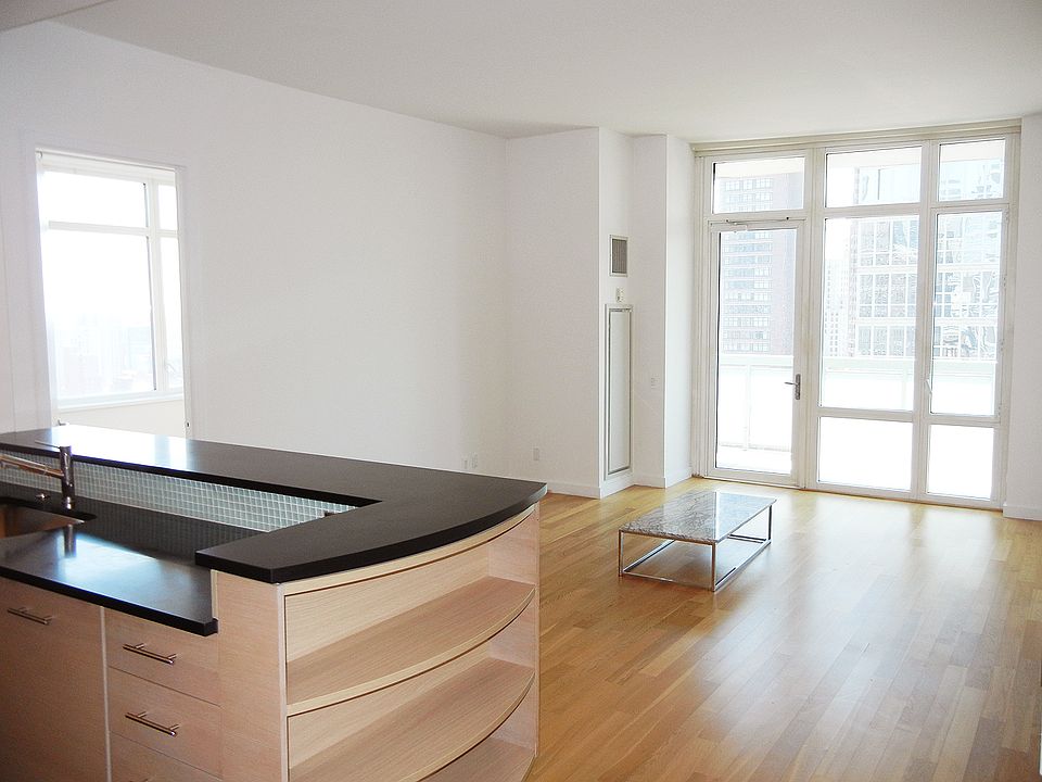 1st image of 325 5th Ave APT 31E