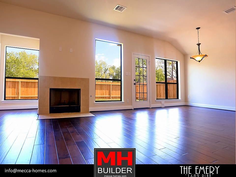 Beautiful "open" living area.
