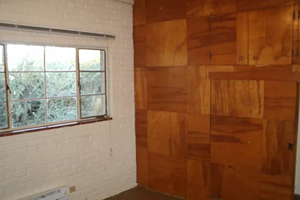 2606 E Linden St — Photo 6
