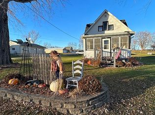 510 Cedar St, Hokah, MN 55941