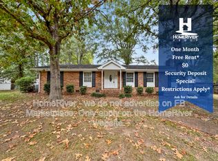 136 Old Meadowbrook Rd, Mooresville, NC 28115