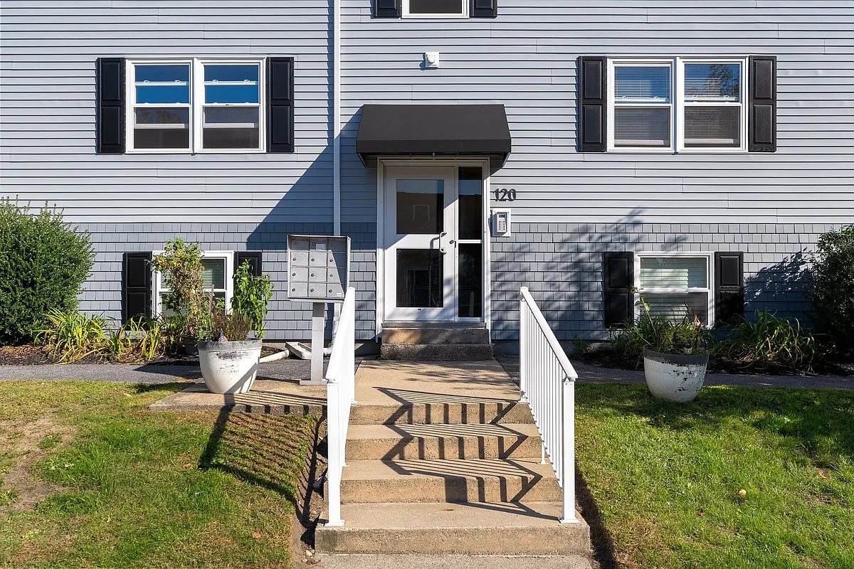Building Photo - 120 15th St #5
