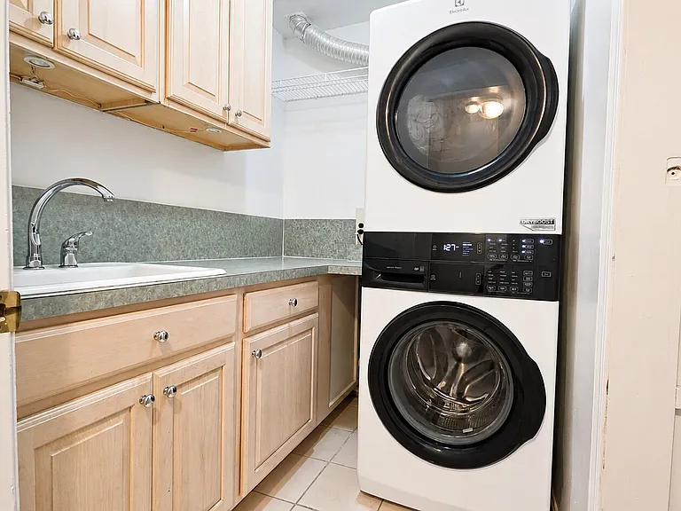 10 - Laundry room_06292026