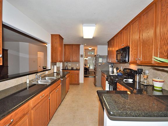 5th image of 3906 Pennyoak Dr