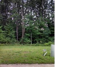24703 Pembrooke Dr, Southfield, MI 48033