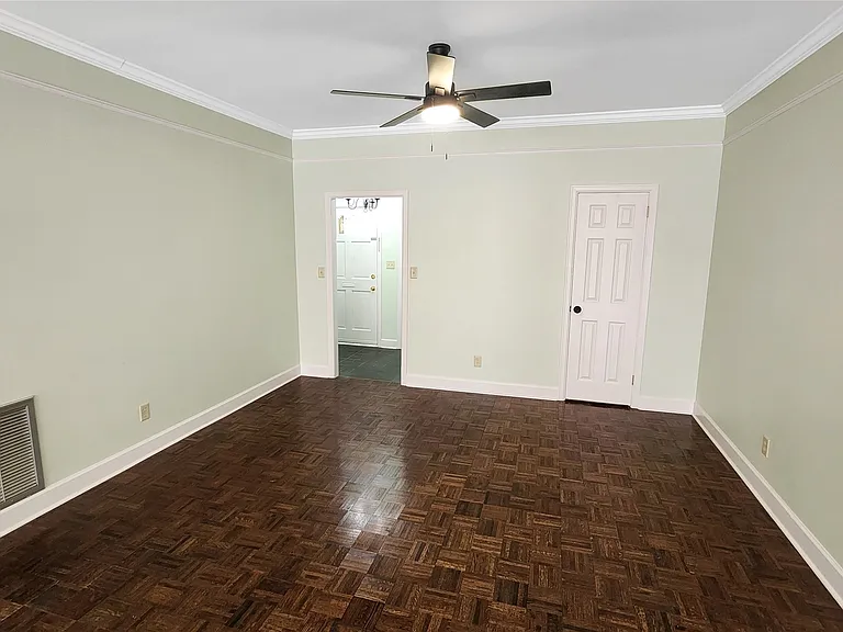 2067 Hazel Hedge Ln — Photo 13