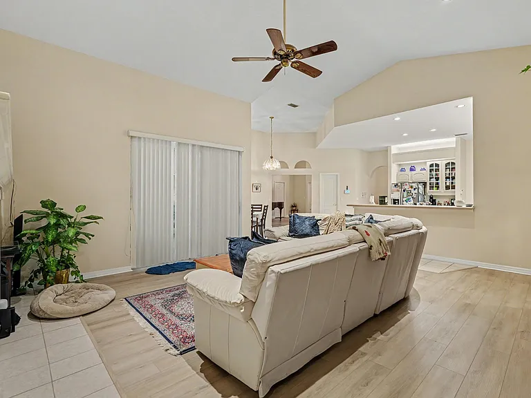 702 Brooker Ridge Ct — Photo 14