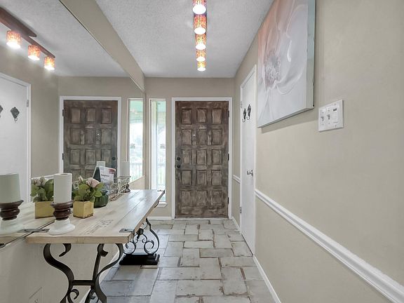 5th image of 4822 Cypressdale Dr