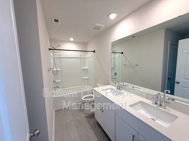 629 Cranford Dr — Photo 15