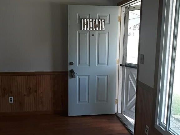 4th image of 2662 Clermont St