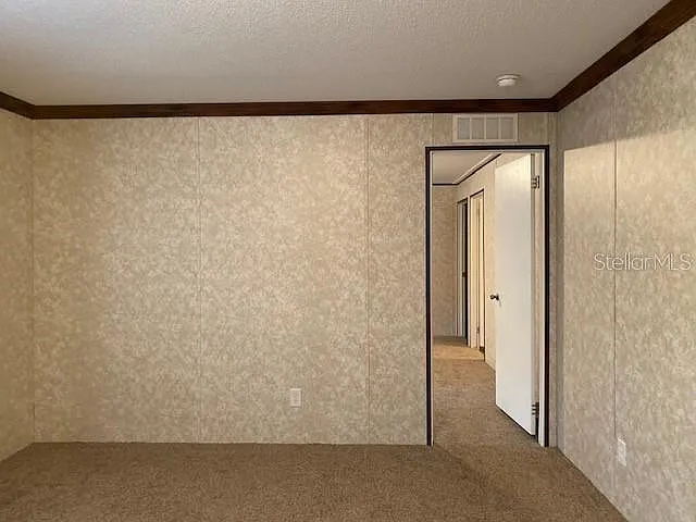 877 SE 38th Way — Photo 5