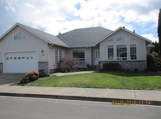 1391 NW Domenico Dr, Roseburg, OR