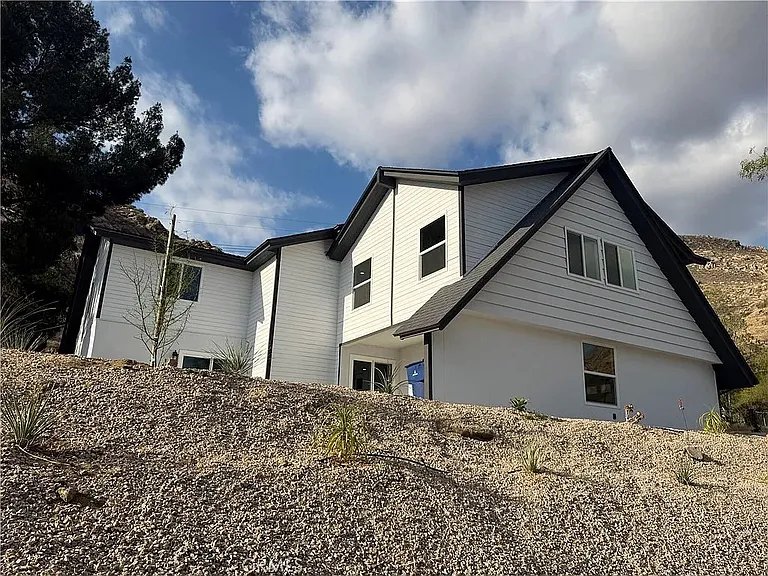 755 Huston Dr — Photo 41