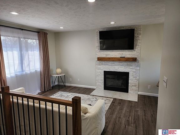 3rd image of 144 Sante Fe Trl