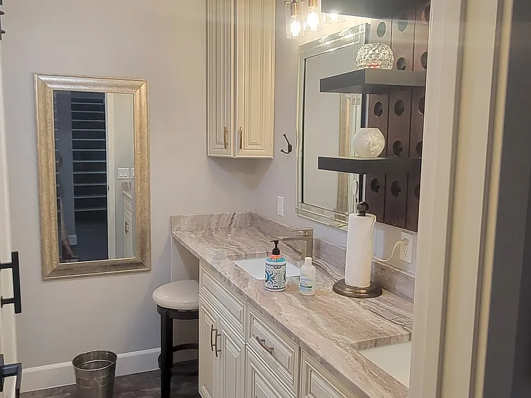 Main downstairs bathroom