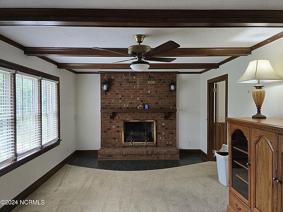 4th image of 215 W James Street