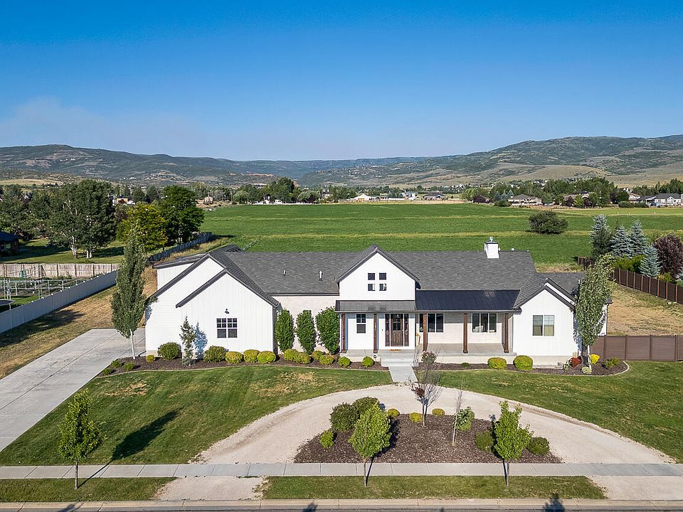 1st image of 1271 S Red Filly Rd