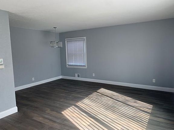 2nd image of 6001 N Lydell Ave