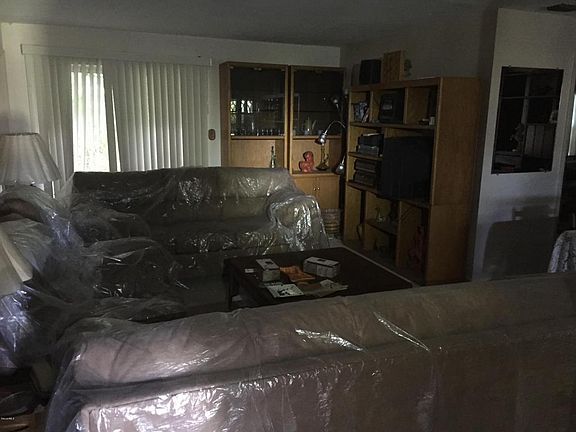 3rd image of 1545 Jamaica St