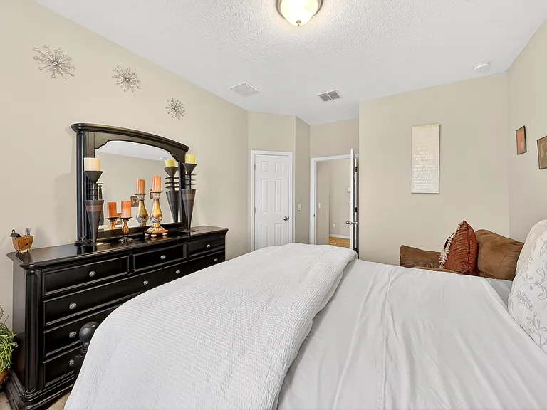 882 Counts Crest Cir — Photo 15