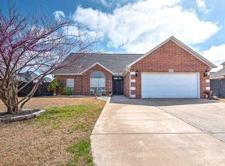 2107 Chinquapin Ave, Bentonville, AR 72713