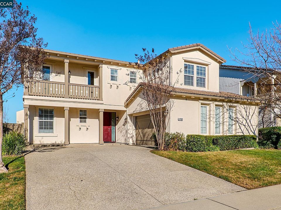 1st image of 1752 Langholm Way