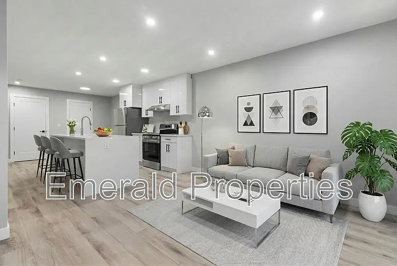 3 bed, 3.0 bath, 1400 sqft, $2,550 — Photo 4
