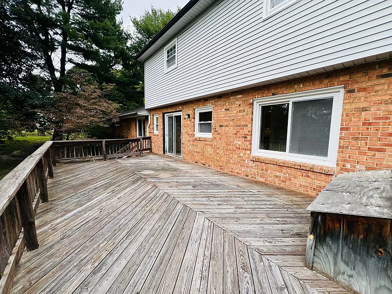 401 Apperson Dr — Photo 18