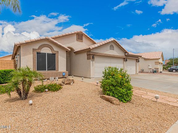 3rd image of 16020 W Saguaro Ln