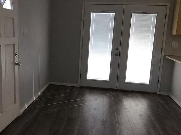2nd image of 4633 Conrad Ave #2