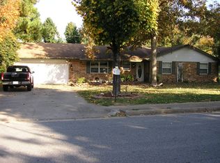 2103 Sandy St, Springdale, AR 72762