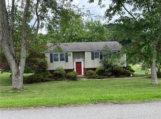1409 Lexington Dr, New Brighton, PA 15066