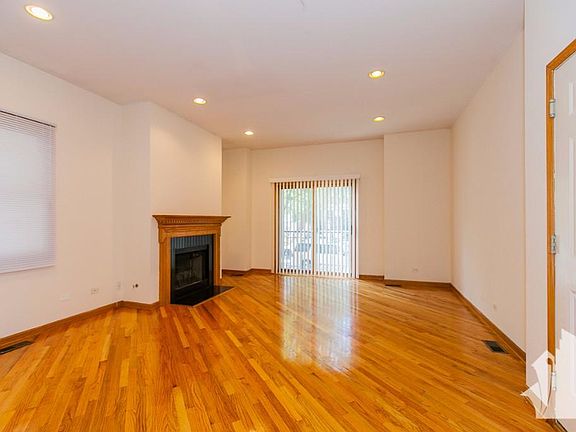 3rd image of 2719 N Wayne Ave #2SMC