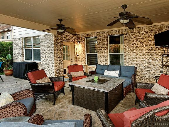 2nd image of 610 Manchester Trail Dr