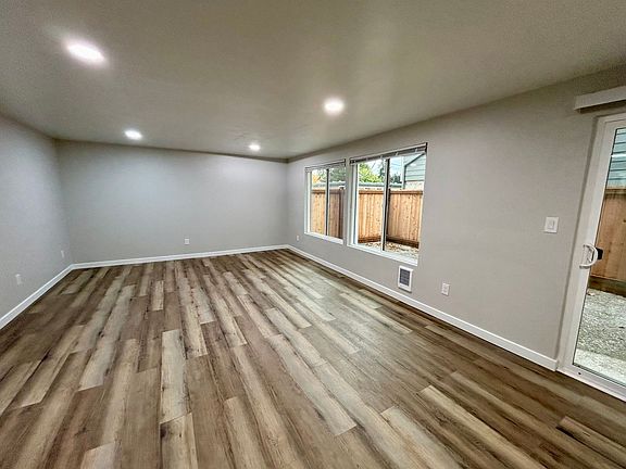 2nd image of 12316 32nd Ave NE APT 102